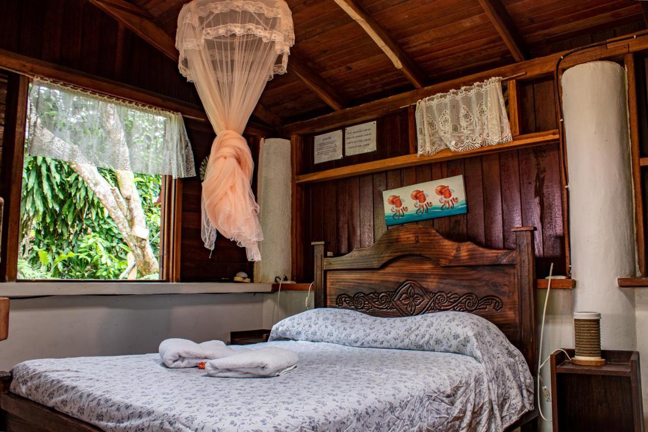 Chalet Y Cabinas Hibiscus Cahuita Ngoại thất bức ảnh