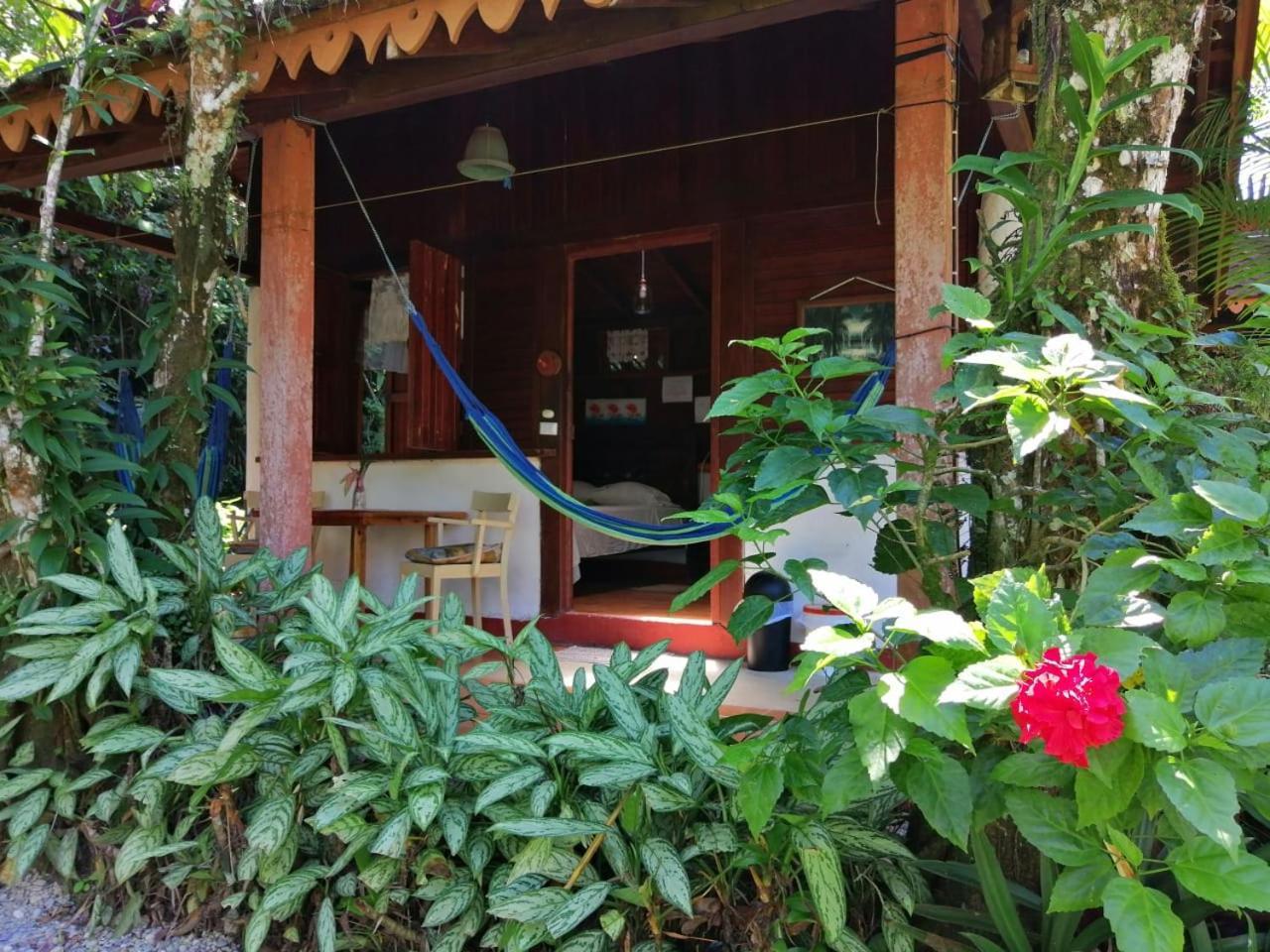 Chalet Y Cabinas Hibiscus Cahuita Ngoại thất bức ảnh